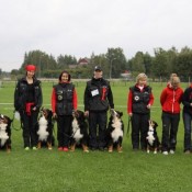 The PK-seutu sennen team: From the left: Laura & Donna, Taija & Hiski, Sabine & Nemo, Janne & Nanuq, Helena & Pimu, Natalia (where is Juusto?!?) and Benita & Luppis